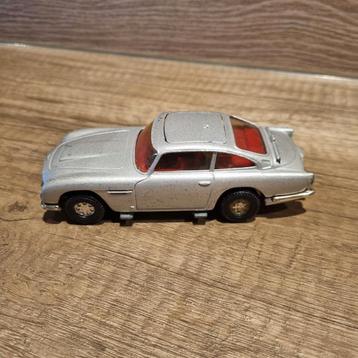 James Bond Aston Martin Modelauto beschikbaar voor biedingen