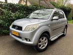 Daihatsu Terios 1.5 Airco Afn.Trekhaak Nw APK, 47 €/maand, Origineel Nederlands, Te koop, Zilver of Grijs