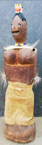 Namji Doll. Kameroen. Houtsnijwerk. 25 cm, Antiek en Kunst, Kunst | Niet-Westerse kunst, Ophalen