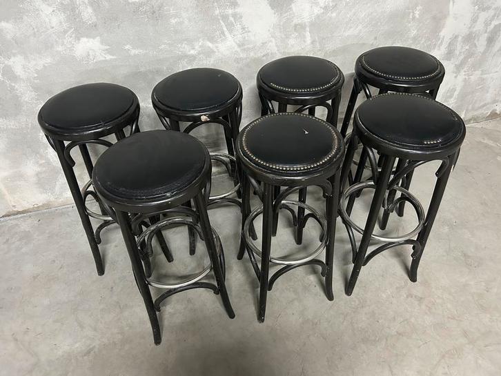 Thonet Barkrukken Kunstleder zitting, Huis en Inrichting, Barkrukken, Gebruikt, 60 tot 90 cm, Hout, Leer, 5 krukken of meer, Met voetsteun