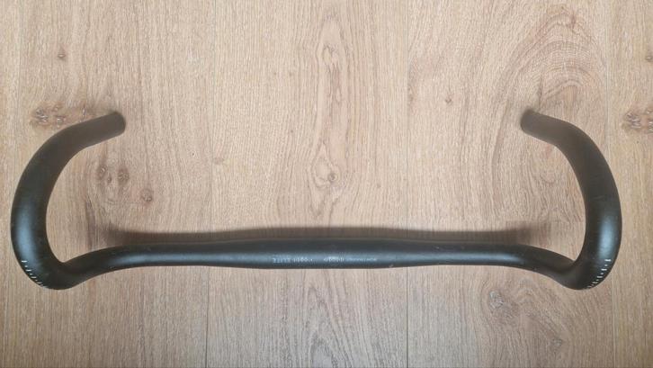 Bontrager Racefiets Stuur - 44cm, Fietsen en Brommers, Fietsonderdelen, Zo goed als nieuw, Racefiets, Stuur, Ophalen of Verzenden