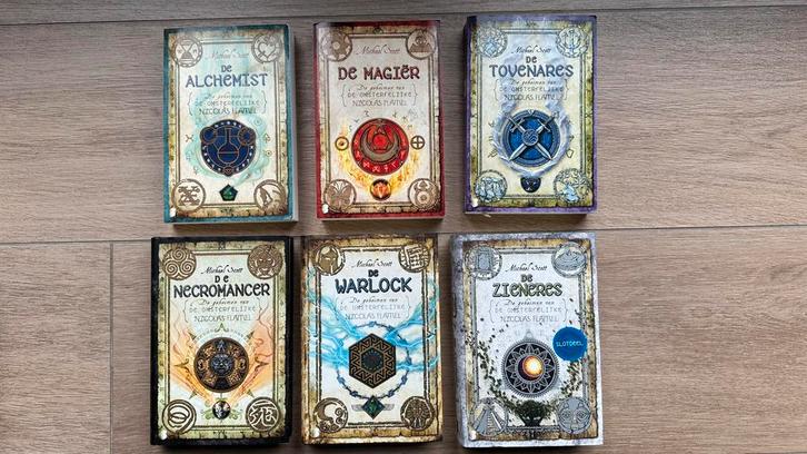 Michael Scott - De Alchemist, Boeken, Fantasy, Gelezen, Ophalen of Verzenden