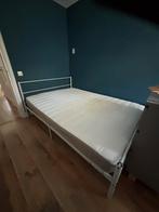 Bed zonder Matras gratis, Huis en Inrichting, Ophalen, Eenpersoons, 140 cm, Zo goed als nieuw