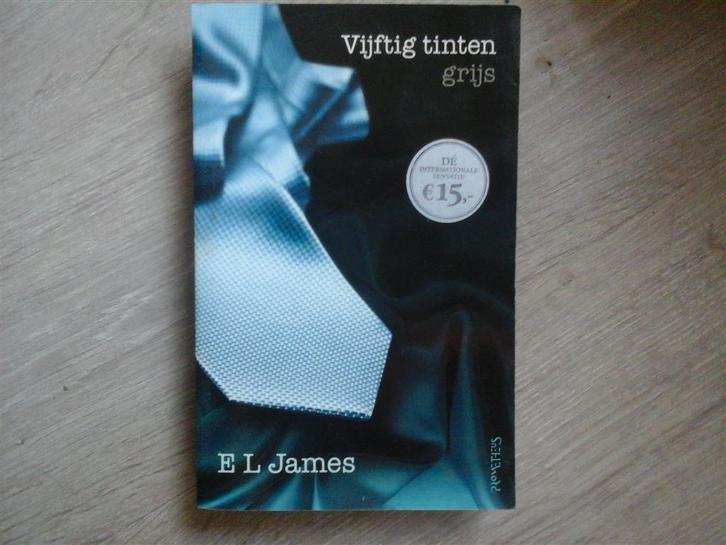 e l james-vijftig tinten trilogie, Boeken, Thrillers, Zo goed als nieuw, Amerika, Ophalen of Verzenden