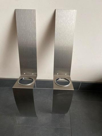 RVS Wanddecoratie (2x) incl. Bevestiging beschikbaar voor biedingen