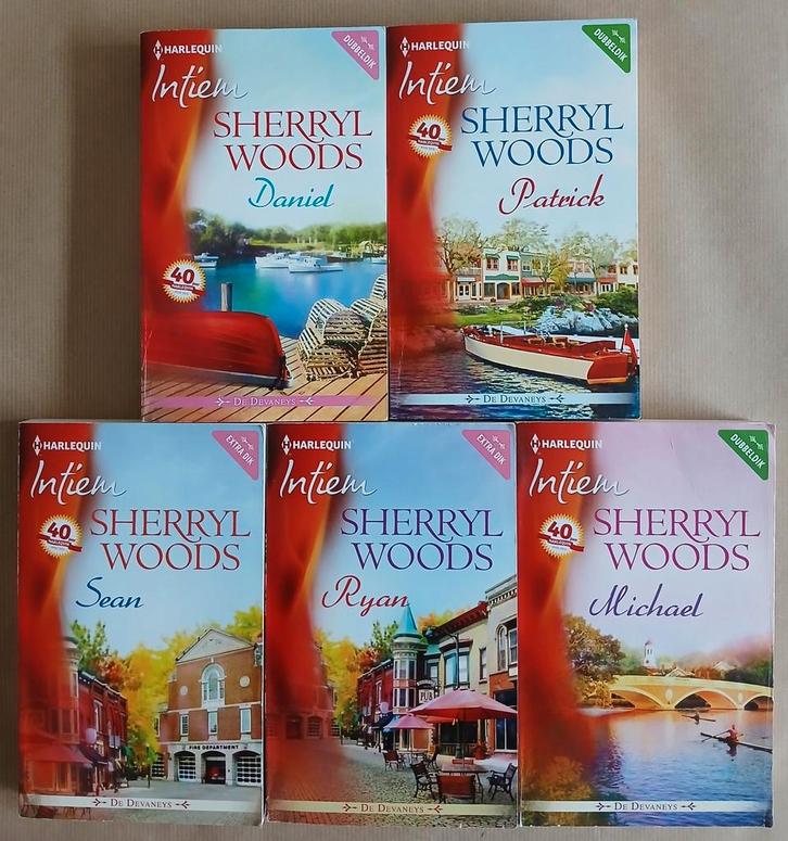 HARLEQUIN SHERRYL WOODS COMPLEET SERIE DE DEVANEYS, Boeken, Romans, Zo goed als nieuw, Nederland, Ophalen of Verzenden
