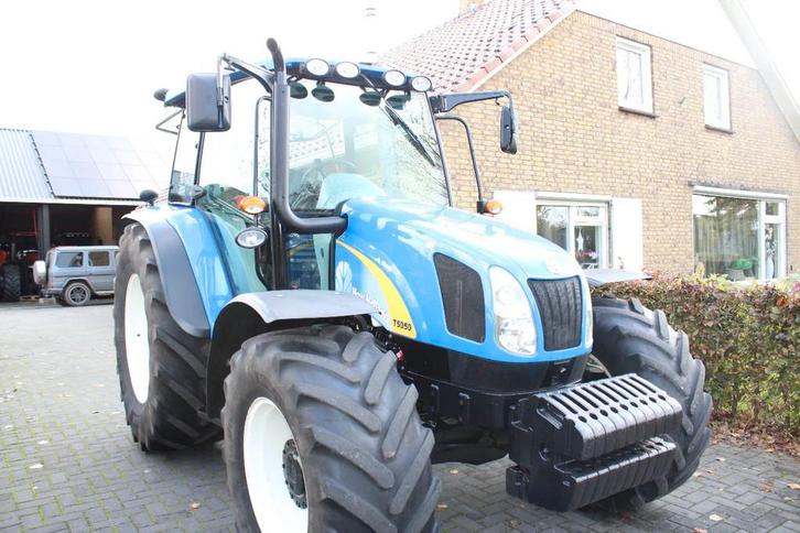 New Holland T5050 (bj 2012), Zakelijke goederen, Agrarisch | Tractoren, 5000 tot 7500, New Holland, 80 tot 120 Pk, Gebruikt