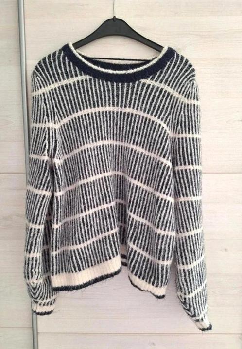 Vero Moda trui XL blauw/wit – zachte warme pasvorm, Kleding | Dames, Truien en Vesten, Zo goed als nieuw, Maat 46/48 (XL) of groter