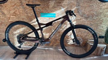 Lapierre XR 7.9 47cm L FOX Fully Carbon nieuw beschikbaar voor biedingen