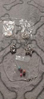 Bedels met ketting, Overige materialen, Zo goed als nieuw, 4 bedels of meer, Ophalen