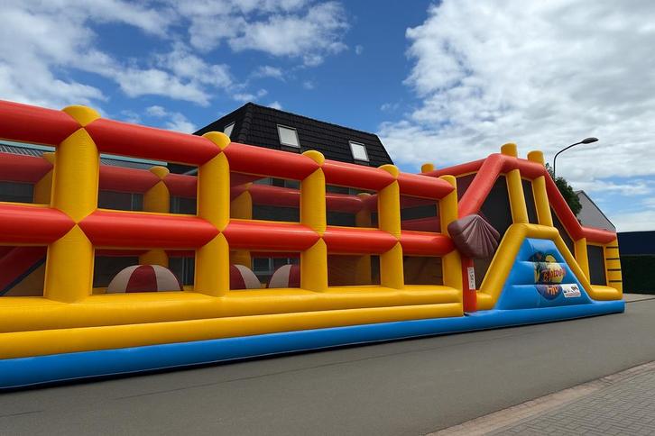 Stormbaan 21 meter te huur, Hobby en Vrije tijd, Feestartikelen | Verhuur, Nieuw, Overige, Ophalen of Verzenden