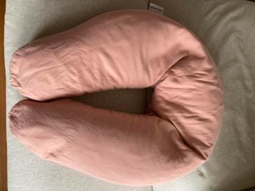 Doomo Zwangerschapskussen / Voedingskussen Roze beschikbaar voor biedingen