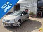 Nissan Almera Tino 1.8 Acenta, 65 €/maand, Stof, Almera Tino, 116 pk