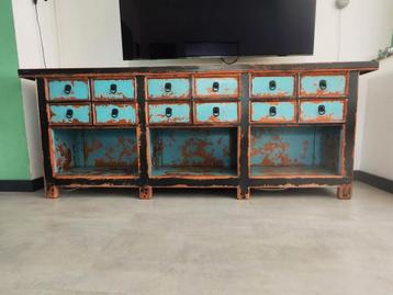 Te koop mooie oude look kast  beschikbaar voor biedingen