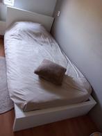 Malm Ikea eenpersoonsbed wit, Huis en Inrichting, Slaapkamer | Bedden, Ophalen, 90 cm, Eenpersoons, Wit