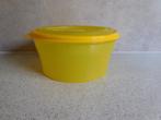 Tupperware Adapta Bowl 1,9 ltr. Geel, Ophalen of Verzenden, Gebruikt, Geel, Bak of Kom