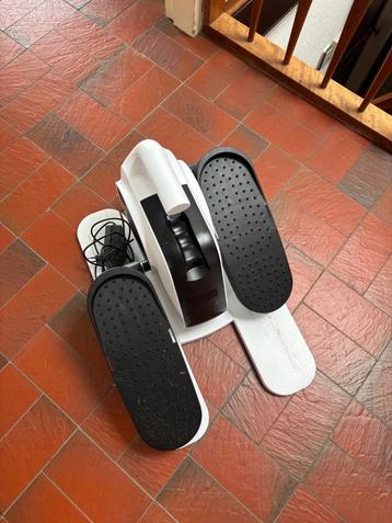 Ellipse One-leg exerciser beschikbaar voor biedingen