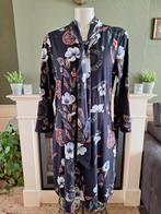 K-Design K Design XL 44 blauwe jurk vaste sjaal gratis verz, Kleding | Dames, K-design, Maat 42/44 (L), Zo goed als nieuw, Knielengte