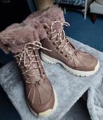 UGG Yose Fluff Snowboots Maat 37, Kleding | Dames, Schoenen, UGG, Bruin, Verzenden, Snowboots