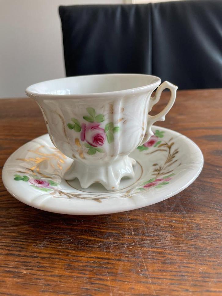 Mooi antiek porseleinen kop en schotel, Antiek en Kunst, Antiek | Servies los, Verzenden