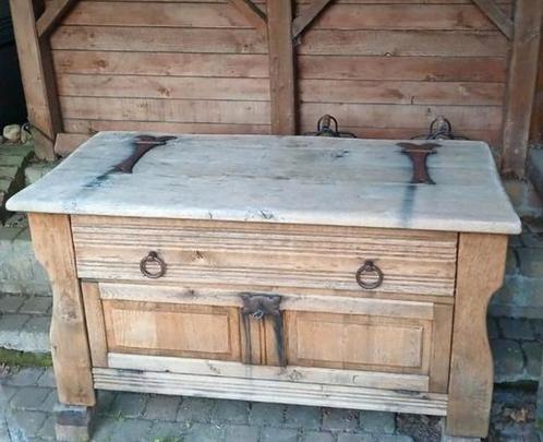 Antieke massief eikenhouten kist, kastkist met lade tafel, Huis en Inrichting, Woonaccessoires | Kisten, Zo goed als nieuw, 50 tot 75 cm