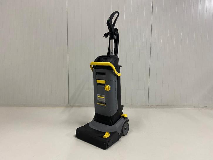 KARCHER SCHROBMACHINE BR 30/4 C 2022, Doe-het-zelf en Verbouw, Reinigingsmachines, Zo goed als nieuw, Ophalen of Verzenden