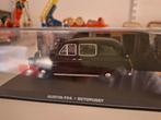 Nieuwe james bond auto in vitrine, Hobby en Vrije tijd, Modelauto's | 1:43, Ophalen of Verzenden, Zo goed als nieuw, Overige merken