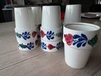 7 Boerenbont melkbekers / mokken zonder oor, Ophalen, Gebruikt, Kop(pen) en/of Schotel(s), Aardewerk