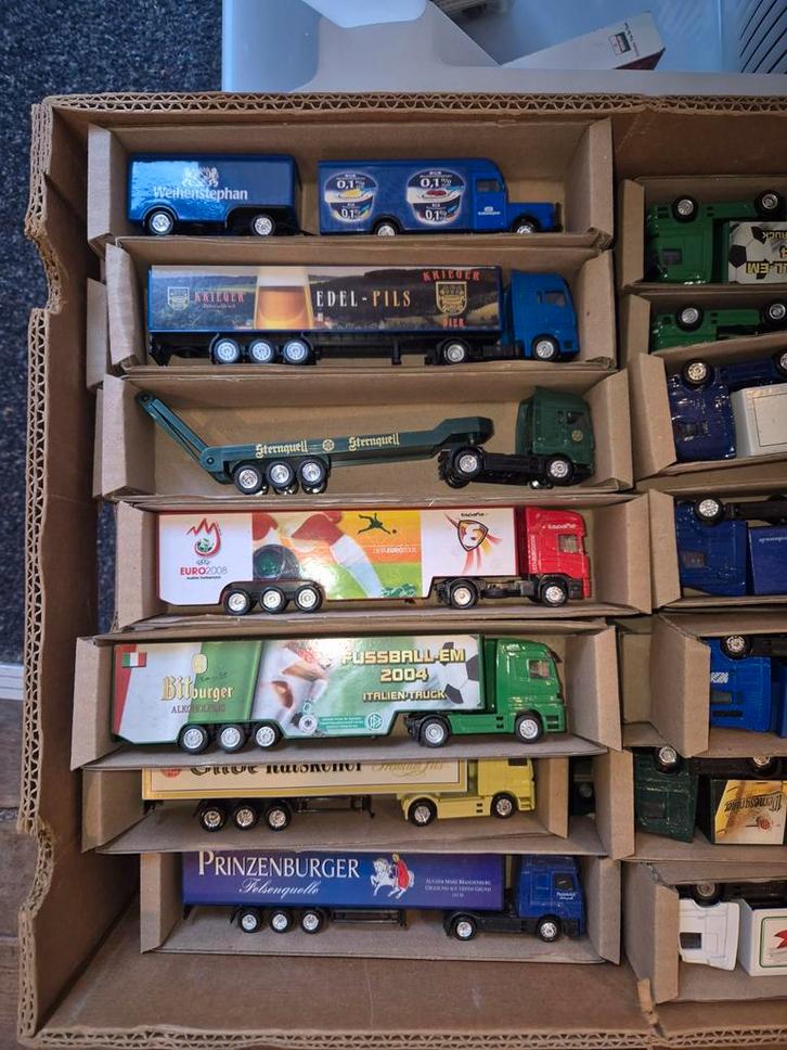 Collectie van 20 Miniatuur Trucks - Diverse Merken, Hobby en Vrije tijd, Modelbouw | Auto's en Voertuigen, Gebruikt, Truck, 1:50 of kleiner