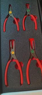 Facom set van 4 borgveertangen, Doe-het-zelf en Verbouw, Gereedschap | Handgereedschap, Ophalen of Verzenden