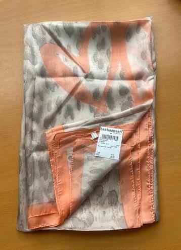 Sjaal 100% zijde NIEUW met kaartje beschikbaar voor biedingen