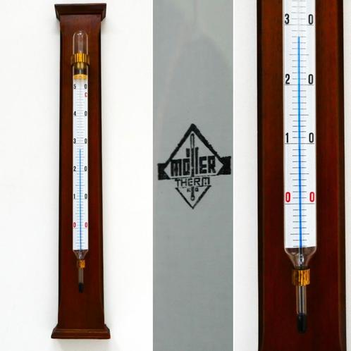 Grote binnen thermometer op houder van hout merk Möller, Antiek en Kunst, Antiek | Gereedschap en Instrumenten, Ophalen of Verzenden