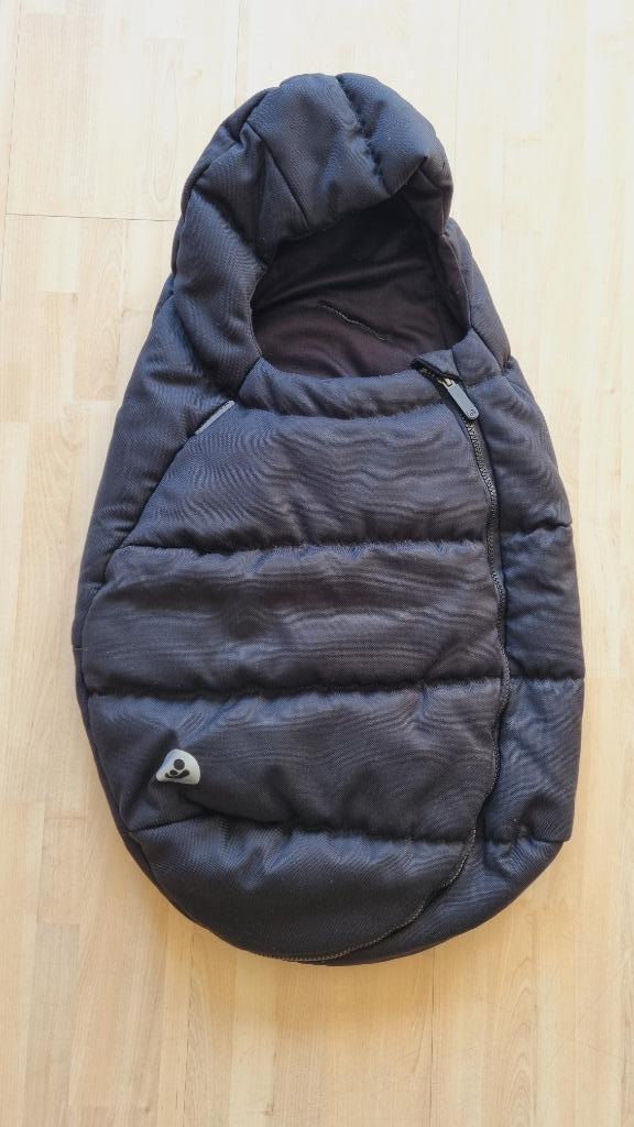 2x Maxi-Cosi Babyautostoel Voetenzak - Essential Graphite, Kinderen en Baby's, Dekens, Slaapzakjes en Inbakerproducten, Zo goed als nieuw
