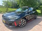 BMW 1-Serie 128ti 265pk Aut 2024 Zwart, Auto's, BMW, 1998 cc, Zwart, Bedrijf, 3 cilinders