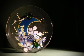 Unieke epoxyhars kunst. Dancing under the moon.  beschikbaar voor biedingen