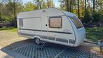 COMPLETE Caravan BEYERLAND 460 met  accessoires, 70 kg, Particulier, 4 tot 5 meter, Vast bed