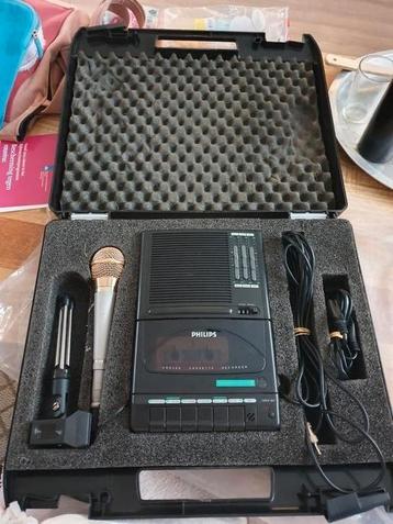 Cassettespeler en -recorder Philips AQ6350 met toebehoren! beschikbaar voor biedingen