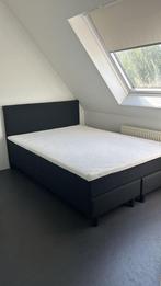 Bed 140cm, Huis en Inrichting, Slaapkamer | Bedden, Modern, Stof, 140 cm, Zo goed als nieuw