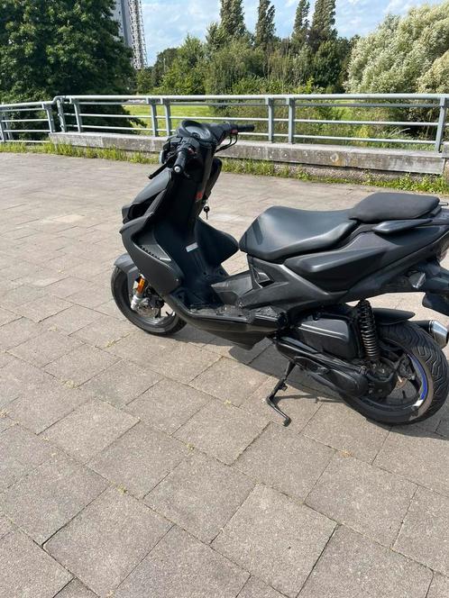 Aerox 4 takt Brom, Fietsen en Brommers, Scooters | Yamaha, Zo goed als nieuw, Aerox, Ophalen of Verzenden