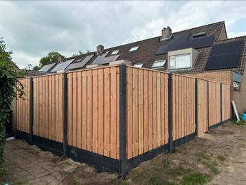douglas hout/beton schutting €125 p/m incl. Montage beschikbaar voor biedingen