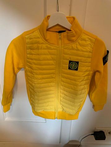 Stone Island Kinderjasje/vest (warm)Geel. Maat 128/134 beschikbaar voor biedingen