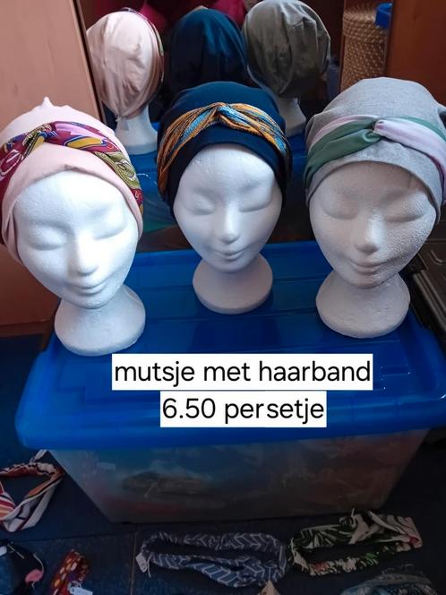 Opruiming mutsjes chemo met haarband, Kleding | Dames, Mutsen, Sjaals en Handschoenen, Gedragen, Sjaal, Ophalen of Verzenden