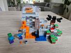 Lego minecraft 21113, Kinderen en Baby's, Speelgoed | Duplo en Lego, Ophalen of Verzenden, Zo goed als nieuw
