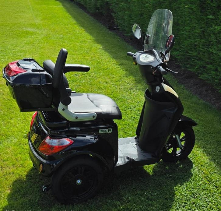 Scootmobiel IVA 1000 / 2021 / 8-25km/h Alarm koffer & scherm, Diversen, Brommobielen en Scootmobielen, Gebruikt, Overige merken