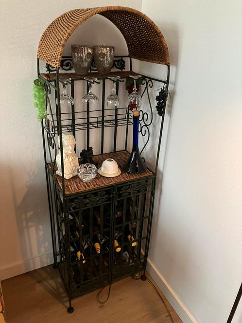 Metalen wijnrek, huisbar, Huis en Inrichting, Woonaccessoires | Wijnrekken, Zo goed als nieuw, 75 cm of meer, Metaal, 15 tot 25 flessen