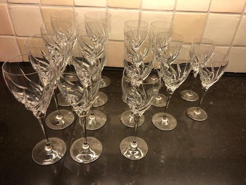Set Wedgewood ‘Toscane’ kristallen glazen Albert Heijn 16dlg, Huis en Inrichting, Keuken | Servies, Zo goed als nieuw, Glas of Glazen