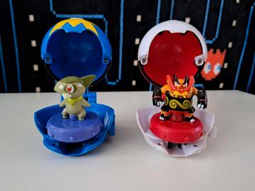 Pokemon Axew en Emboar pokeball twister figures