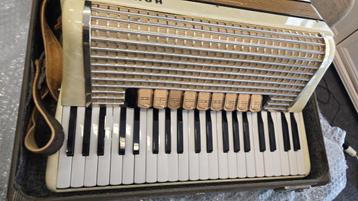 Zo goed als nieuwe hohner verdi iiim te koop beschikbaar voor biedingen