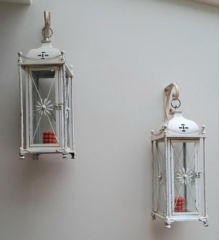 2 Brocante Windlichten- 72cm lang, Huis en Inrichting, Woonaccessoires | Kandelaars en Kaarsen, 50 tot 75 cm, Ophalen of Verzenden