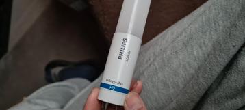 Philips led lamp TL buis( warm wit) model T8 nieuwe in doos  beschikbaar voor biedingen